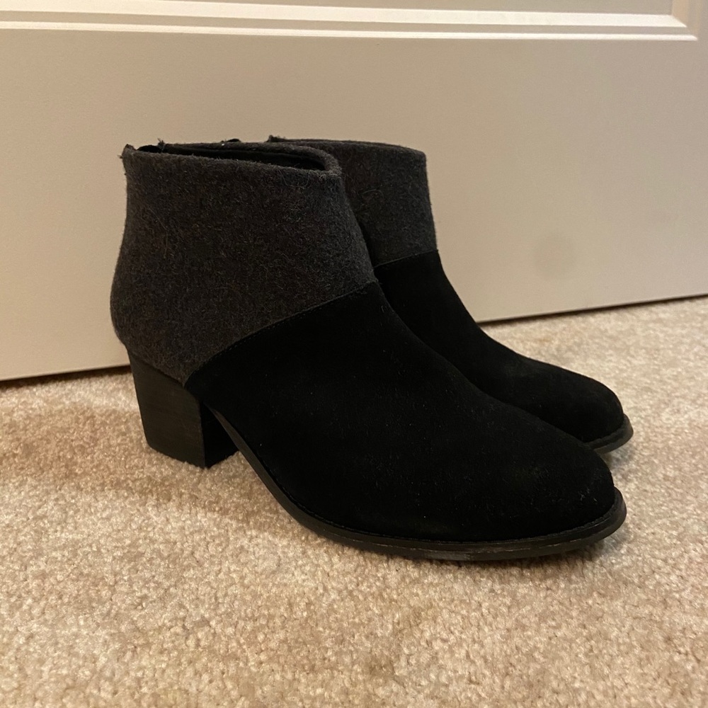 Brand new toms women’s booties size 8.5